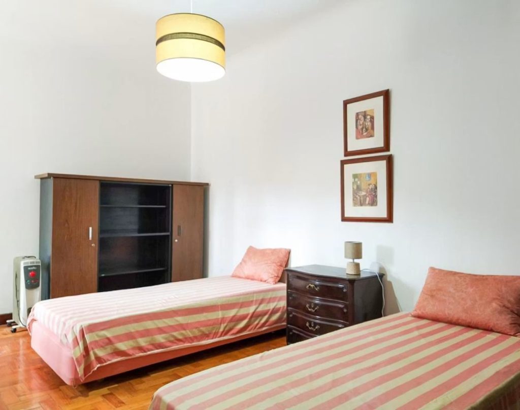 Travessa da Bica Velha 57, 1ºD - Quarto 4A e quarto 4B
