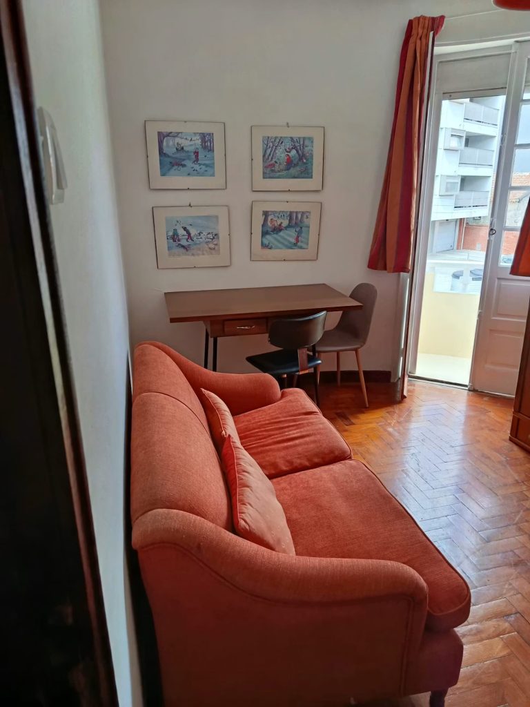 Travessa da Bica Velha 57, 1ºD - Quarto 5