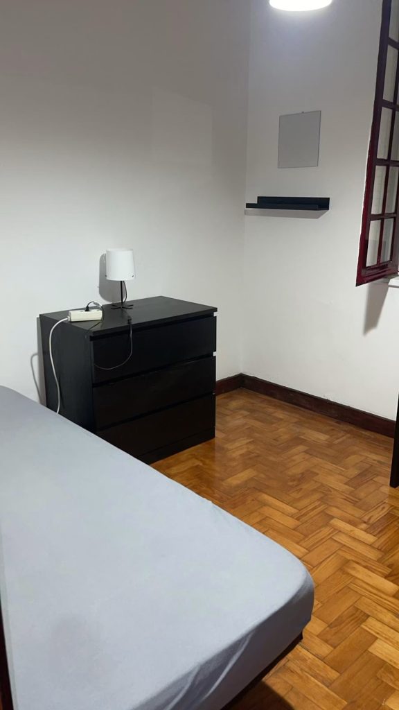 Travessa da Bica Velha 57, 1ºD - Quarto 2