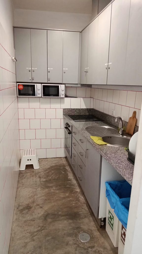 Rua de Nove de Abril 348, C7 - Cozinha
