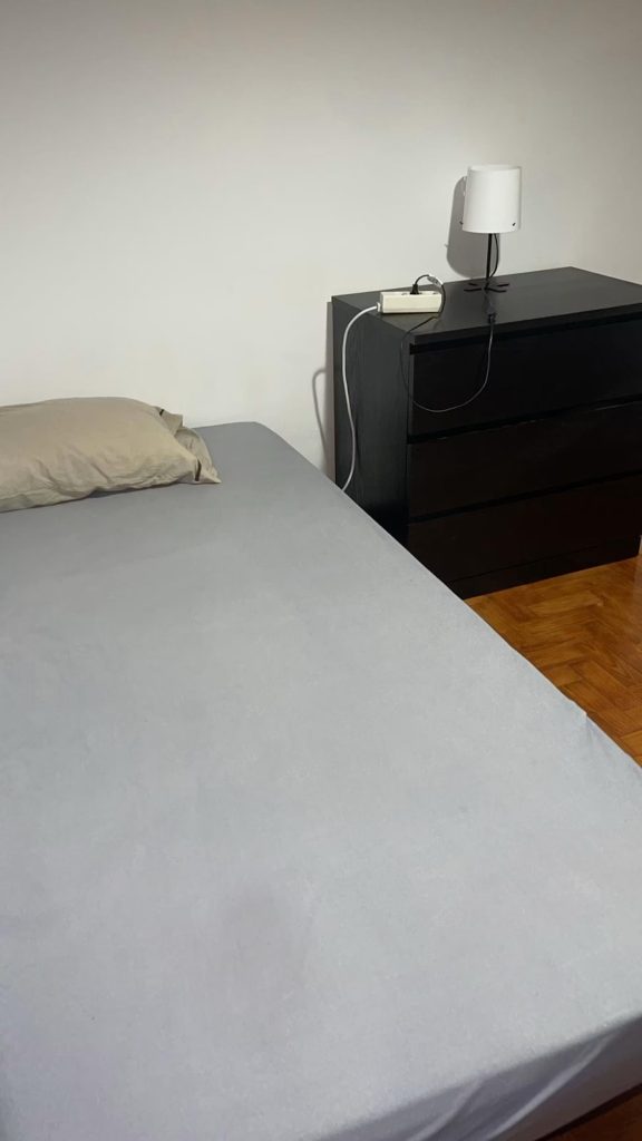 Travessa da Bica Velha 57, 1ºD - Quarto 2